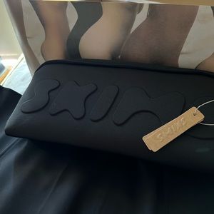 SKIMS Waist Trainer. Size 3x. Never worn.